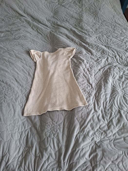 Dwie letnie sukienki dla dziewczynki.