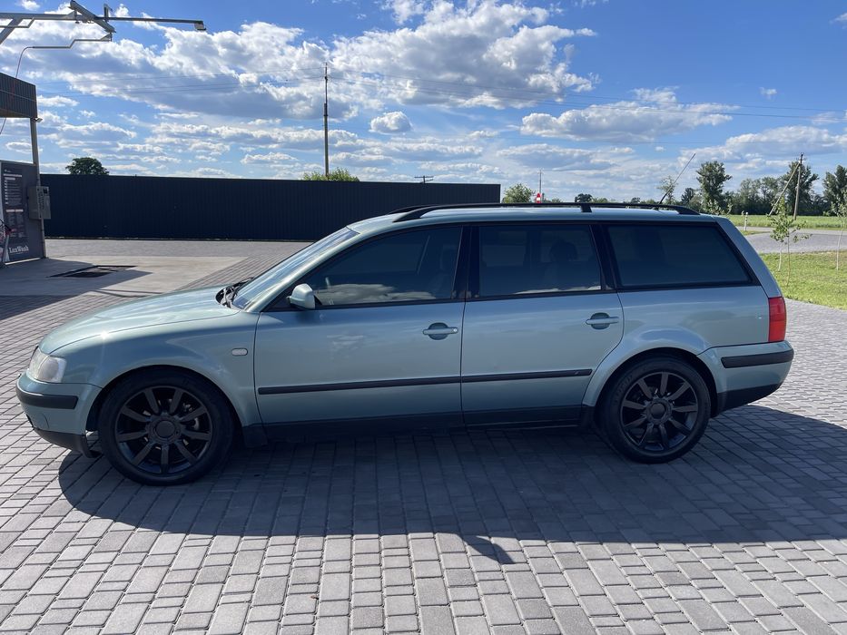 Volkswagen Passat VR5 2.3 MT (150 к.с.)