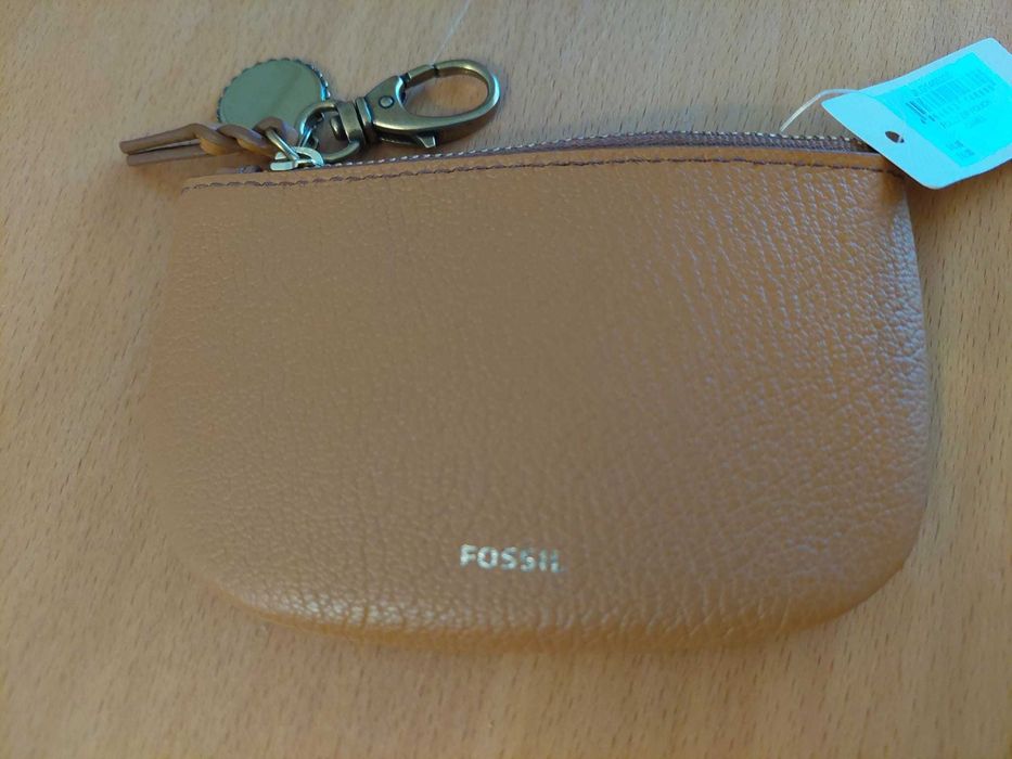 Carteira em Pele FOSSIL- NOVA com etiqueta