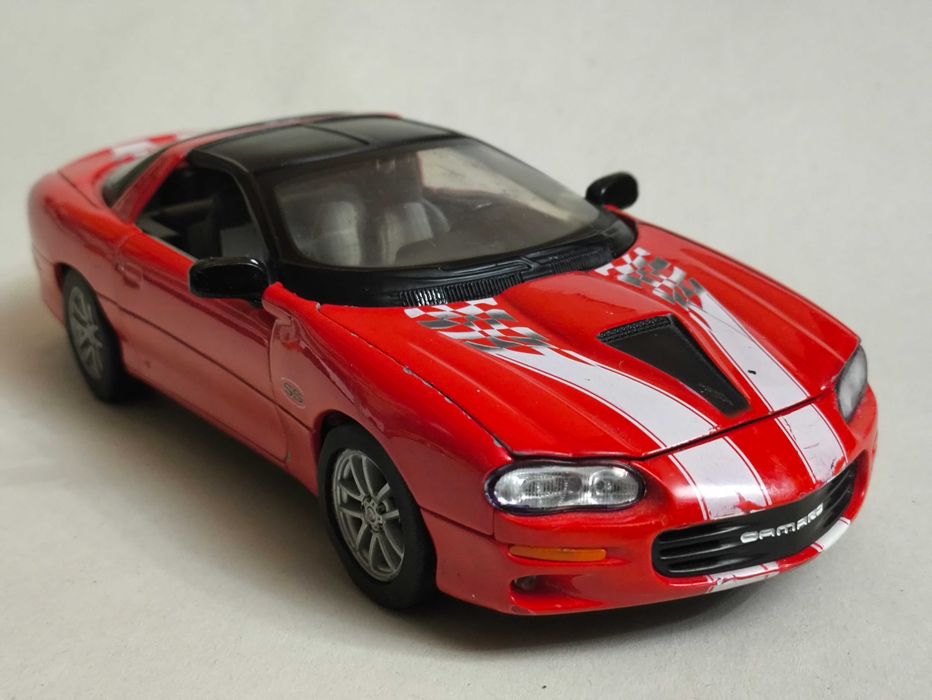 Машинка Chevrolet Camaro SS 2002 Welly 1/24