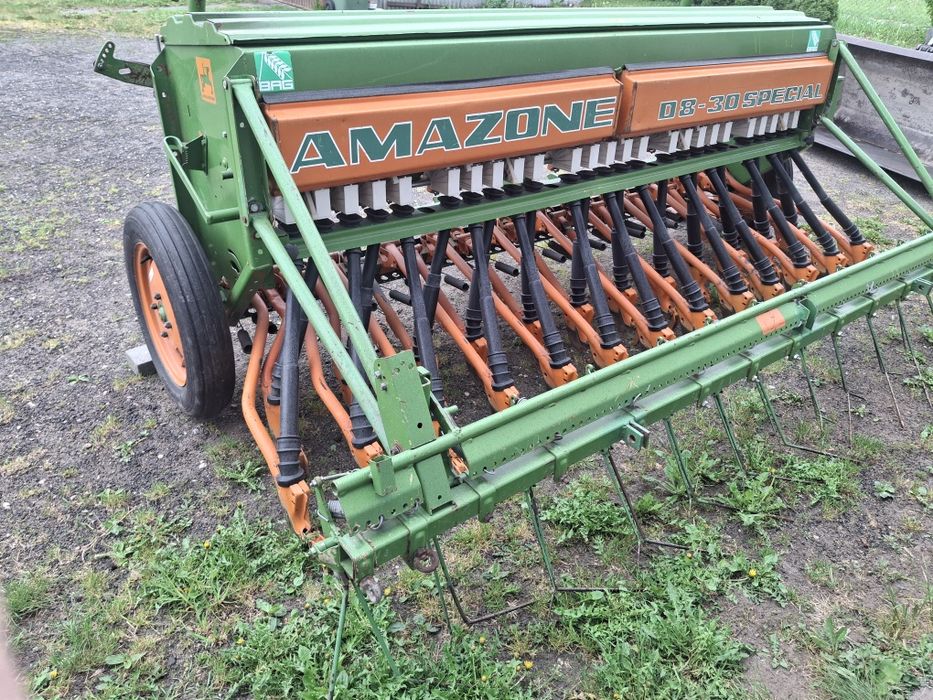 Siewnik Amazone D8