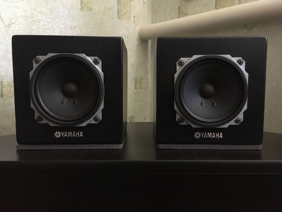 Студийные мониторы Yamaha