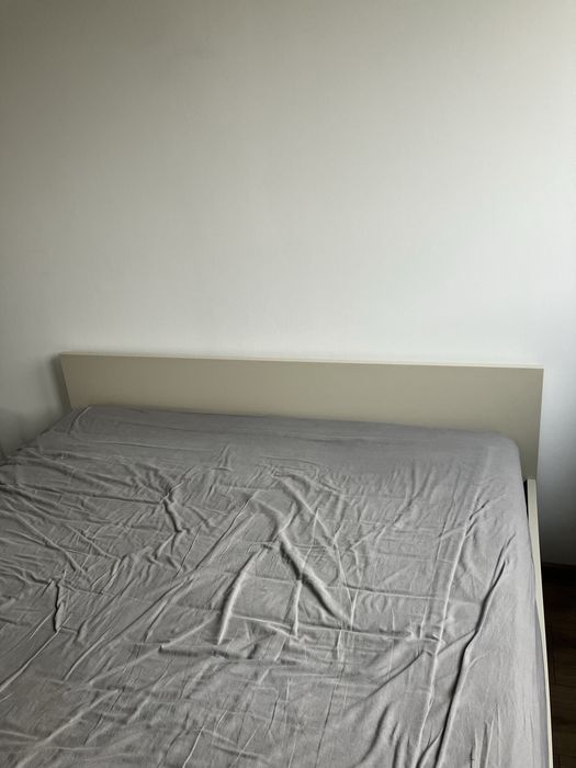 Łóżko z Ikea z materacem