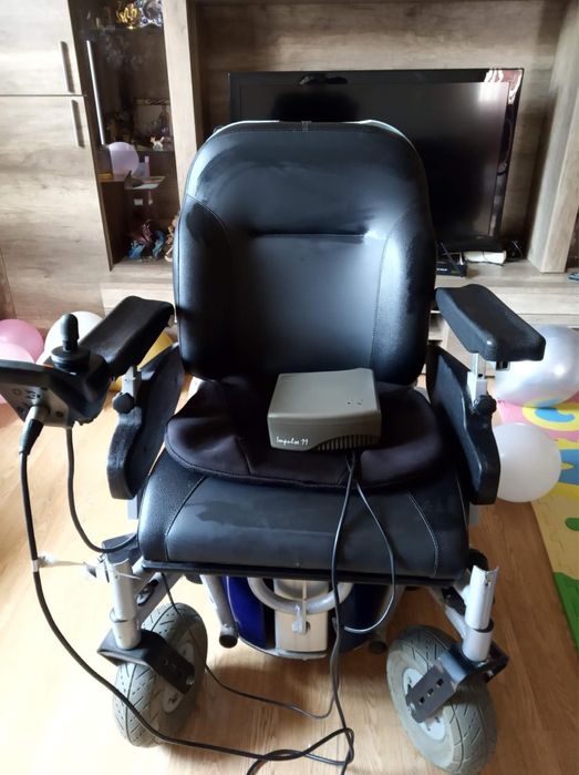 Електроколяска ініалідська Vermeiren Sguad