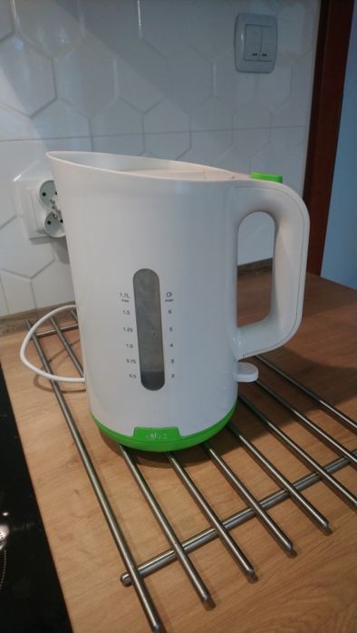 Czajnik elektryczny BRAUN WK 101 AI.