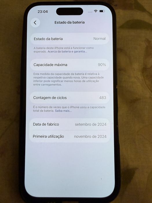 iPhone 16 128GB Preto - Traseira partida