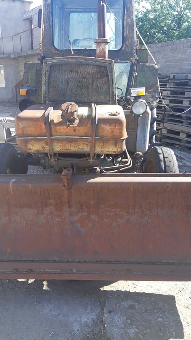 Екскаватор ЕО-2621В-2 продаю