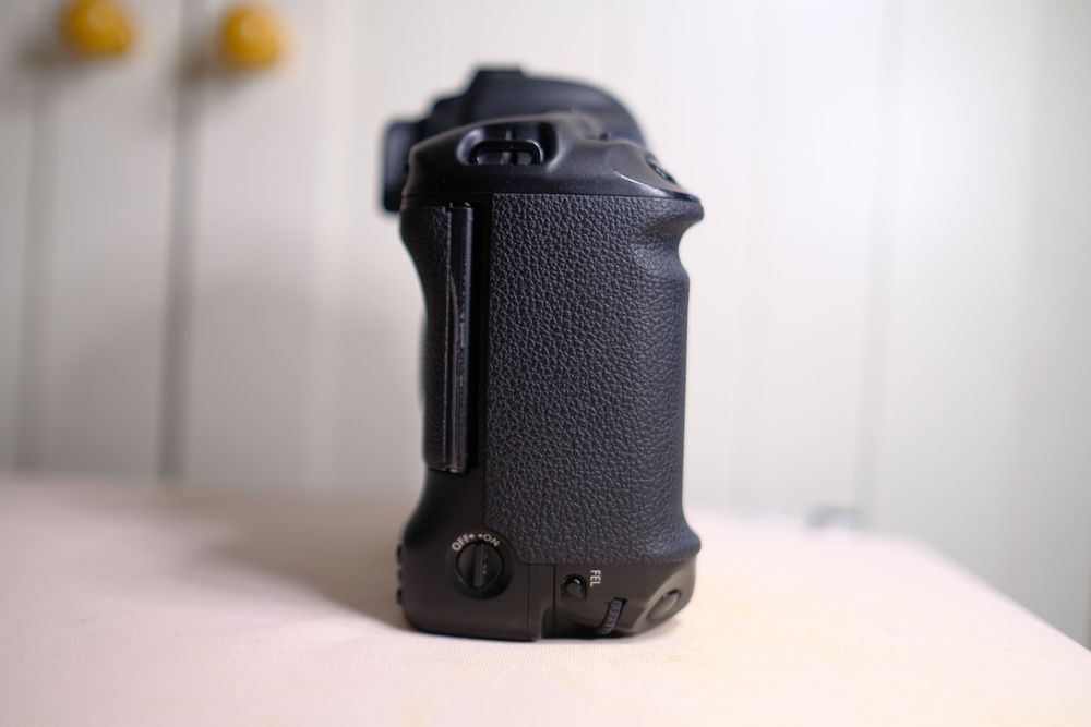 Canon EOS-1Ds ( 1ds ) Body+ спец комплект / Без предоплат