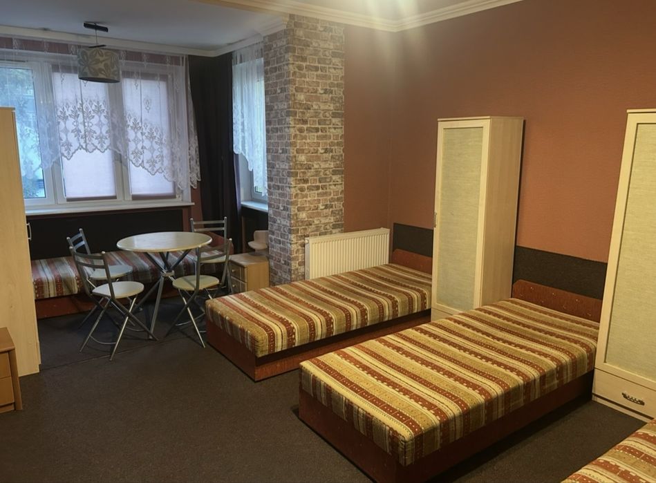 Pokój, miejsca, kwatera dla osób pracujacych, najem dlugoterminowy