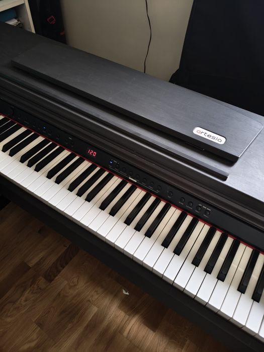 Pianino Artesia dp3 +