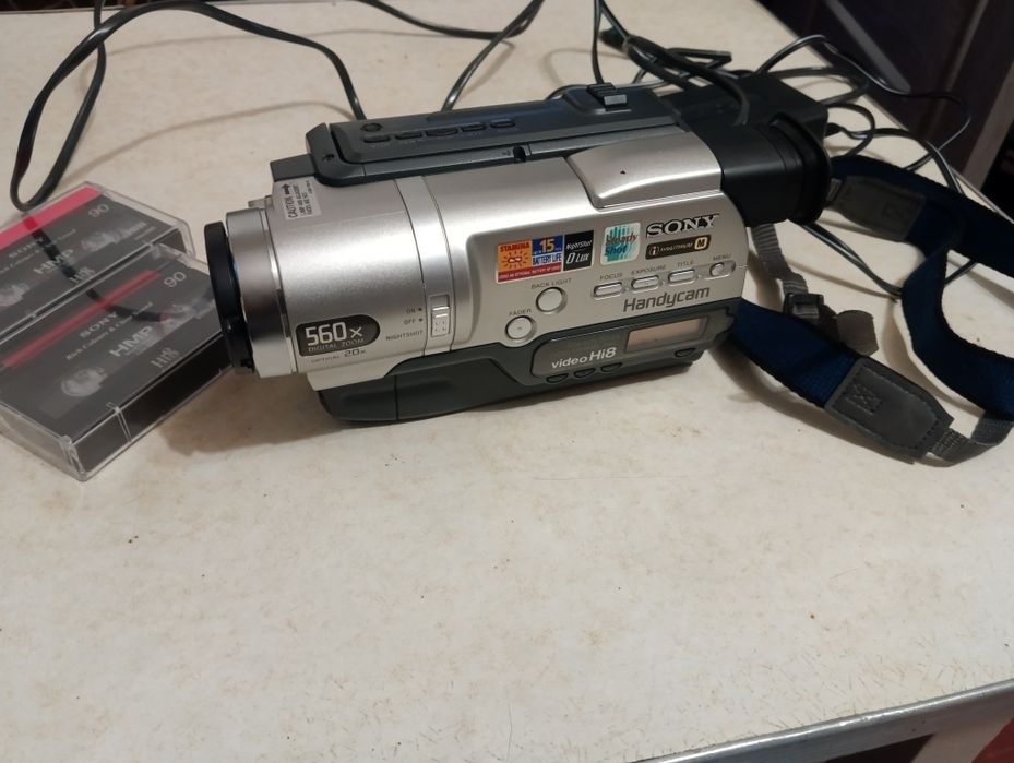 Sony CCD-TR748E  Відеокамера раритетна