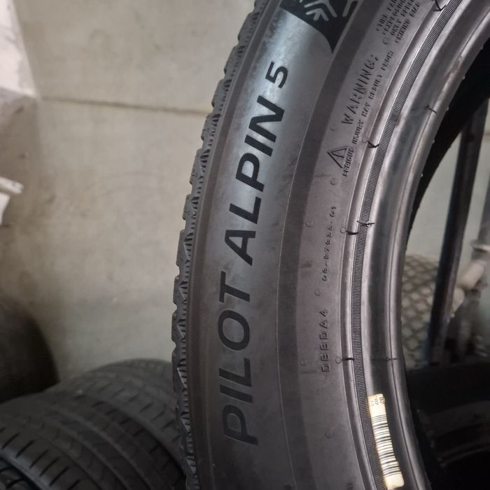 235/55/18 R18 Michelin Pilot Alpin 5 2шт нові зима