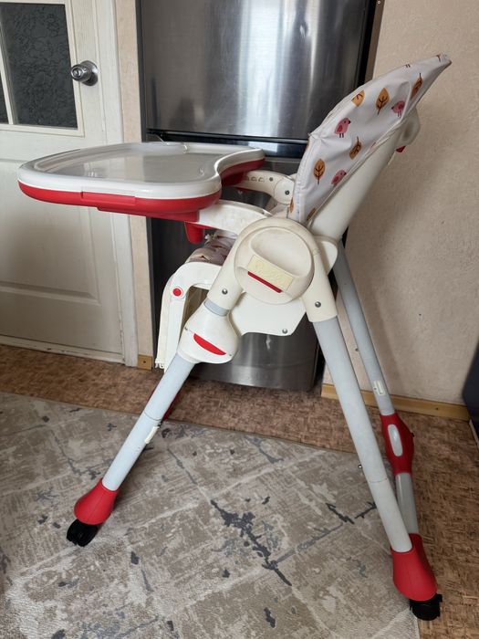 Стільчик для годування Chicco Polly 2 в 1.