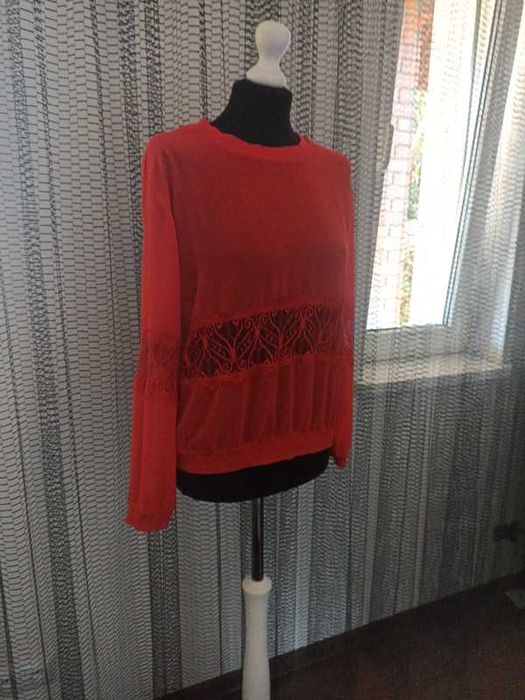 Bluza czerwona z koronką 36 S