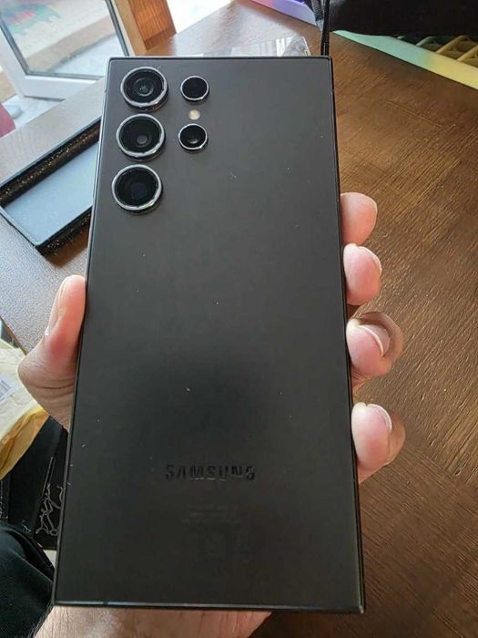 Telefon Samsung Galaxy S24 ULTRA na gwarancji, bez wad