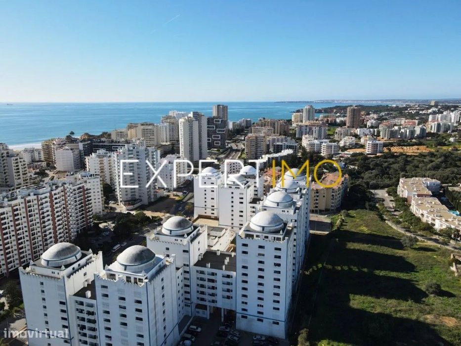 T1 em condomínio fechado a 300m da praia
