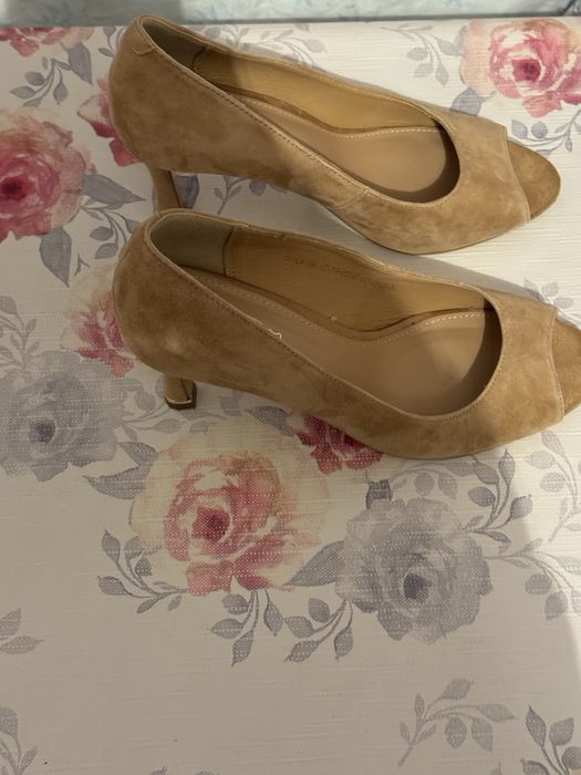 Buty Lasocki, letnie, z odkrytym noskiem rozmiar 39 + fleki