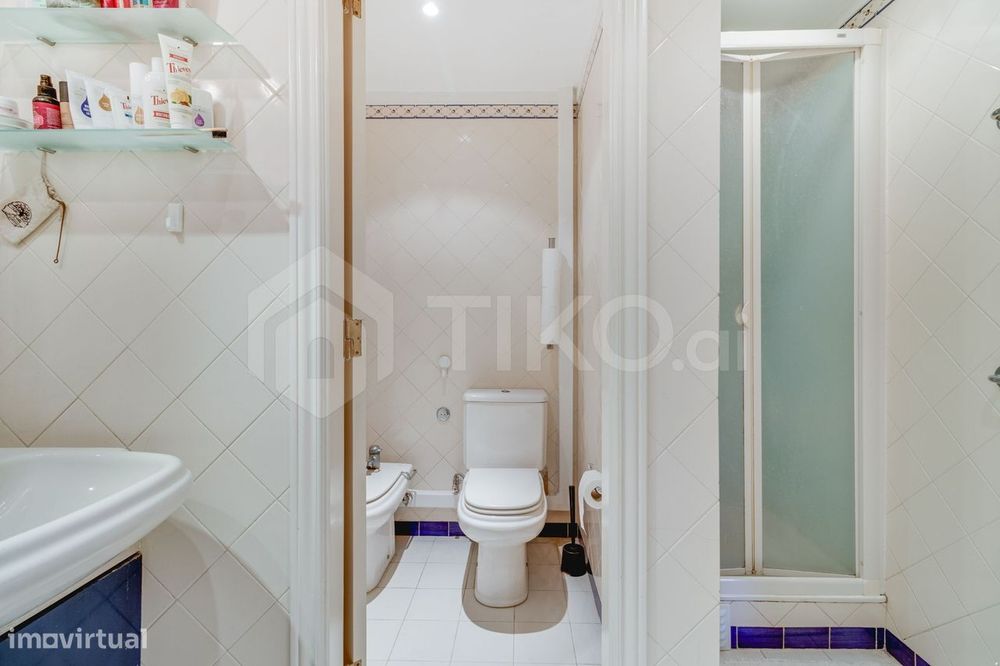 T4 com 209 m², vista 360º, sol todo o dia e garagem de 78 m² | Corroio