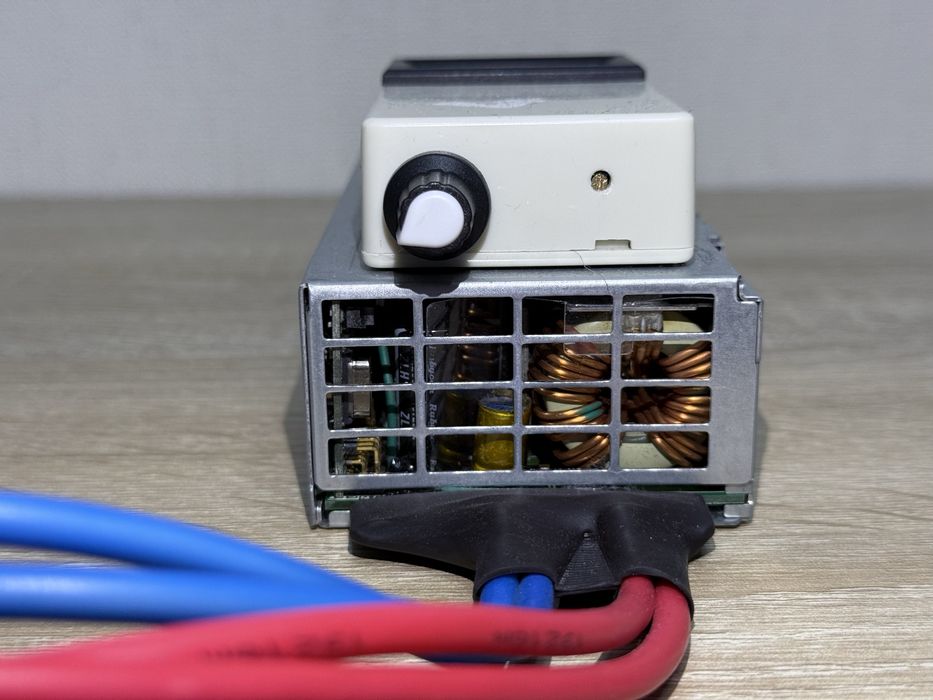 Зарядний пристрій зарядка Emerson HP 12B 24B 50 100A li-ion ,LifePo4