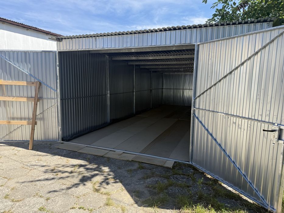 Duży garaż, magazyn, schowek, self storage, box nawet na dwa samochody! Wymiary 8x4 metry z prądem, oświetleniem i dostępem 24/7, teren monitorowany!