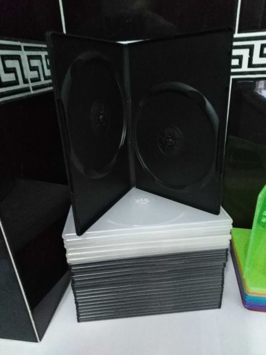 Conjunto de 33 caixas Slim para cd/dvd.