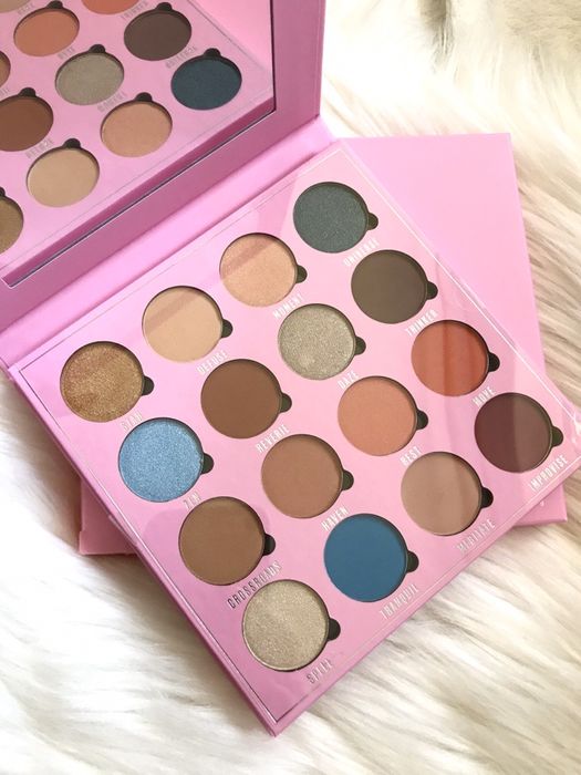 Nowa paleta cieni makeup Obsession Revolution