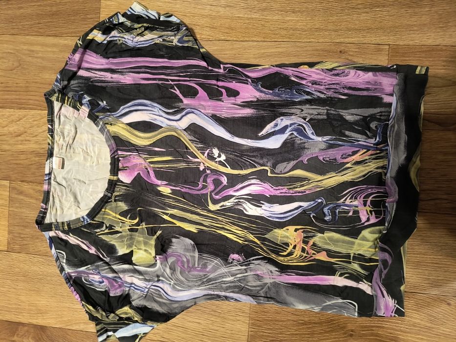 Одяг на жінку розміру S/M безкоштовно