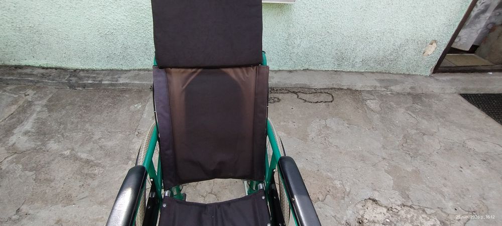 Інвалідний візок.