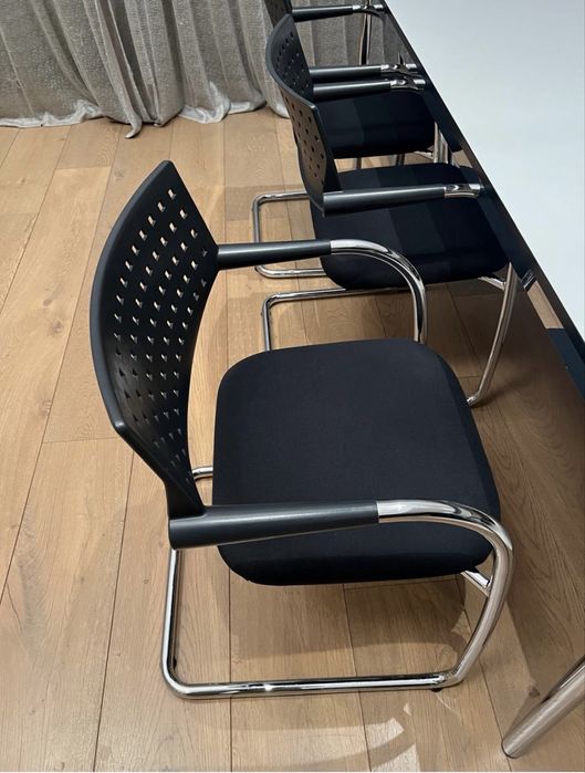 Komplet do biura: stol/biurko USM Haller 200x100, 8 krzesel USM
