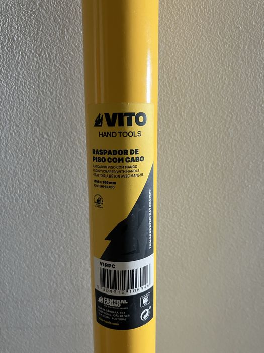 Raspador de piso com cabo (Vito)