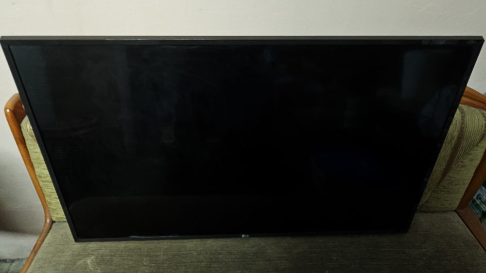 Телевізор LG 43UJ6307