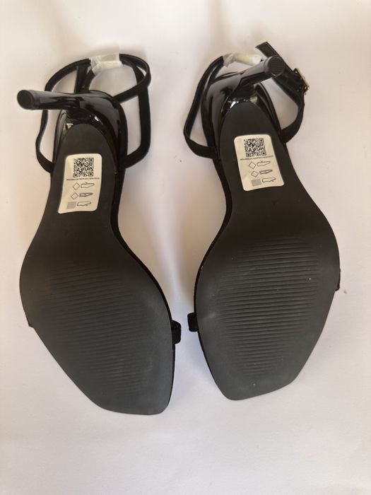 Sandálias pretas minimalistas ASOS Design | Novas | EU 37