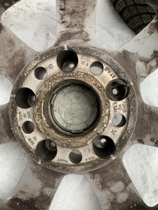 Продам титани з резиною