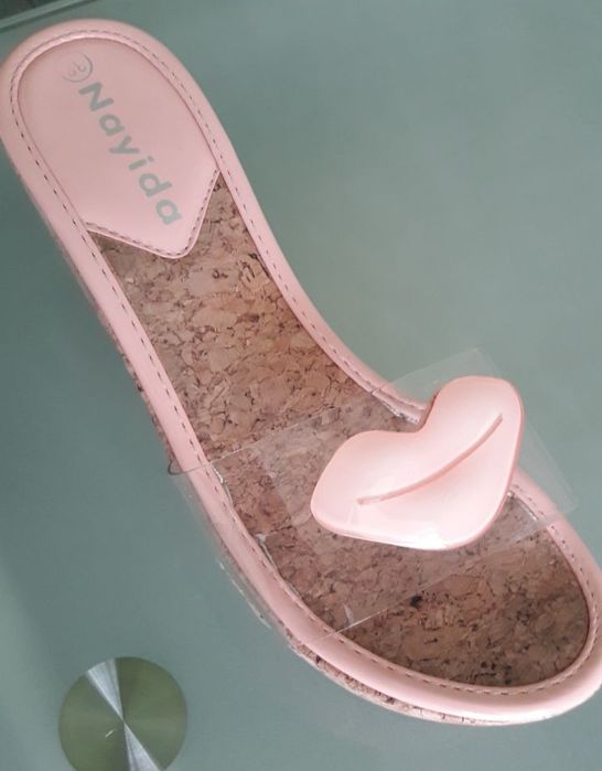 Босоножки пудрового цвета 37