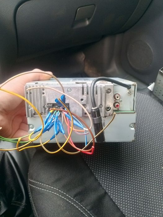 Продам магнитолу