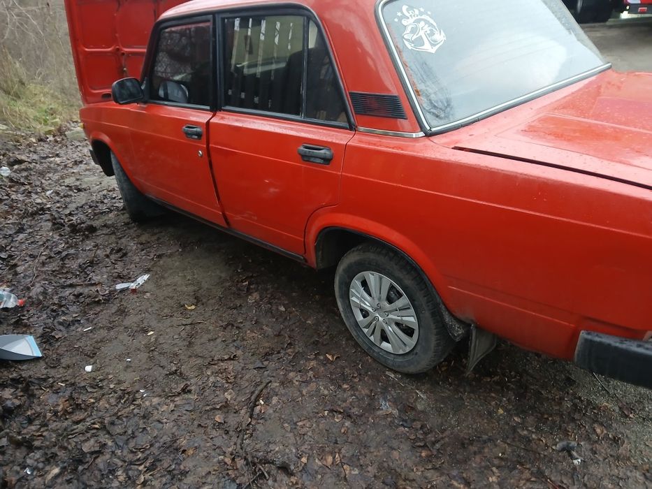 Ваз 2105 продам кузов ходова гарному  стані треба робити мотор