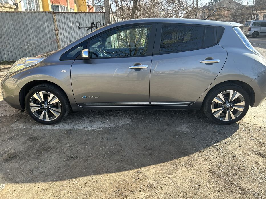 Nissan Leaf 24 kWt Tekna