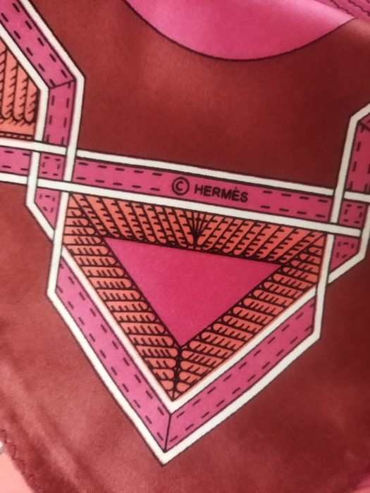 Продам шовкову хустку Hermes F. de la perriere