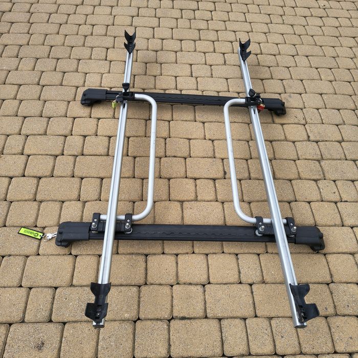 Bagażnik rowerowy dachowy wraz z relingami BMW E61