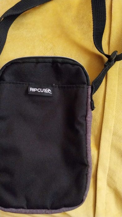 Bolsas novas tiracolo jordan/rip curl
