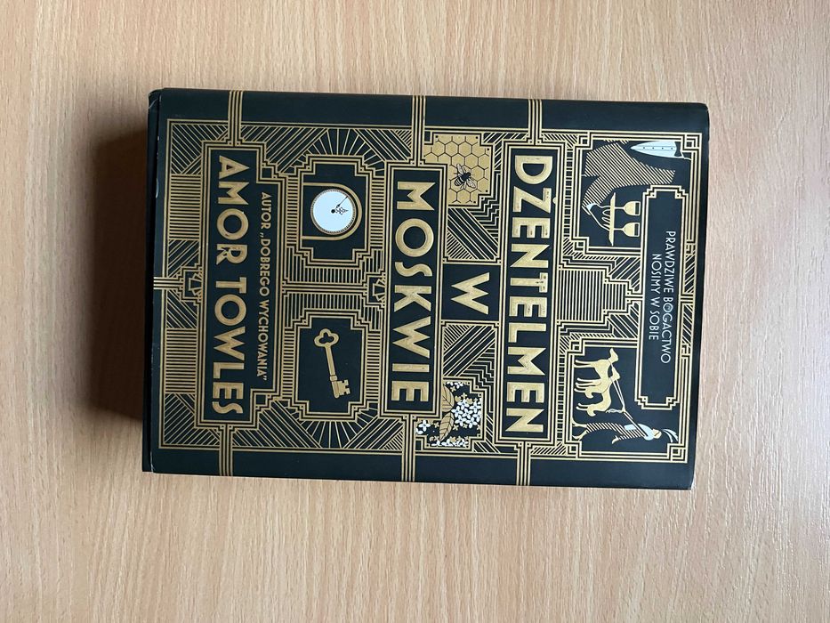 Amor Towles - Dżentelmen w Moskwie