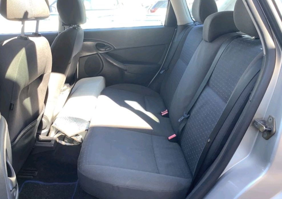 Ford Focus 1.4 a GPL em muito bom estado (Aceita-se Troca por Mota)