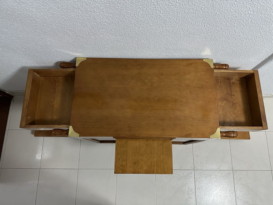 Móvel garrafeira, multiuso com rodízios