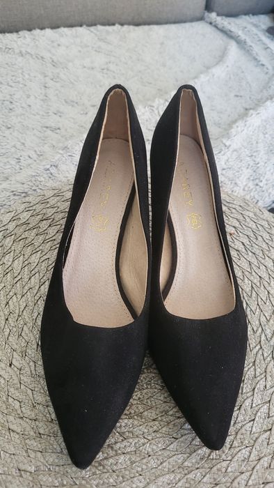 Szpilki czarne 41 Azarey