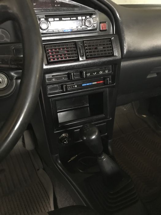 Продам автомобіль TOYOTA Corrola