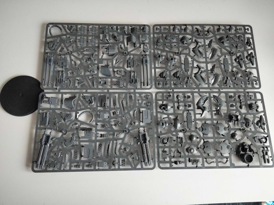 Warhammer Horus Heresy Deredeo Dreadnought: Anvilus Configuration