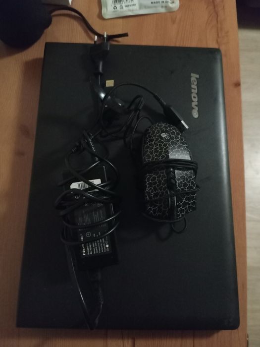 Laptop sprzedam          .