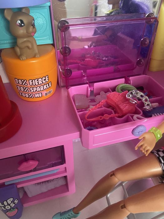 Garderoba Barbie