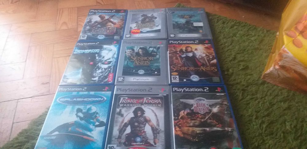 Vendo 15 jogos playstation 2 ainda  nao jogados