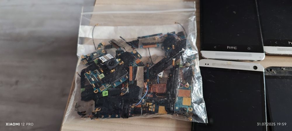 Zestaw HTC One M7 x9